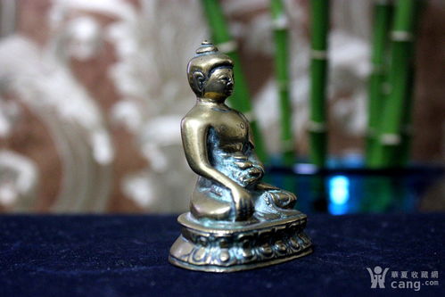 少见精品 15世纪或更早 铜随身佛